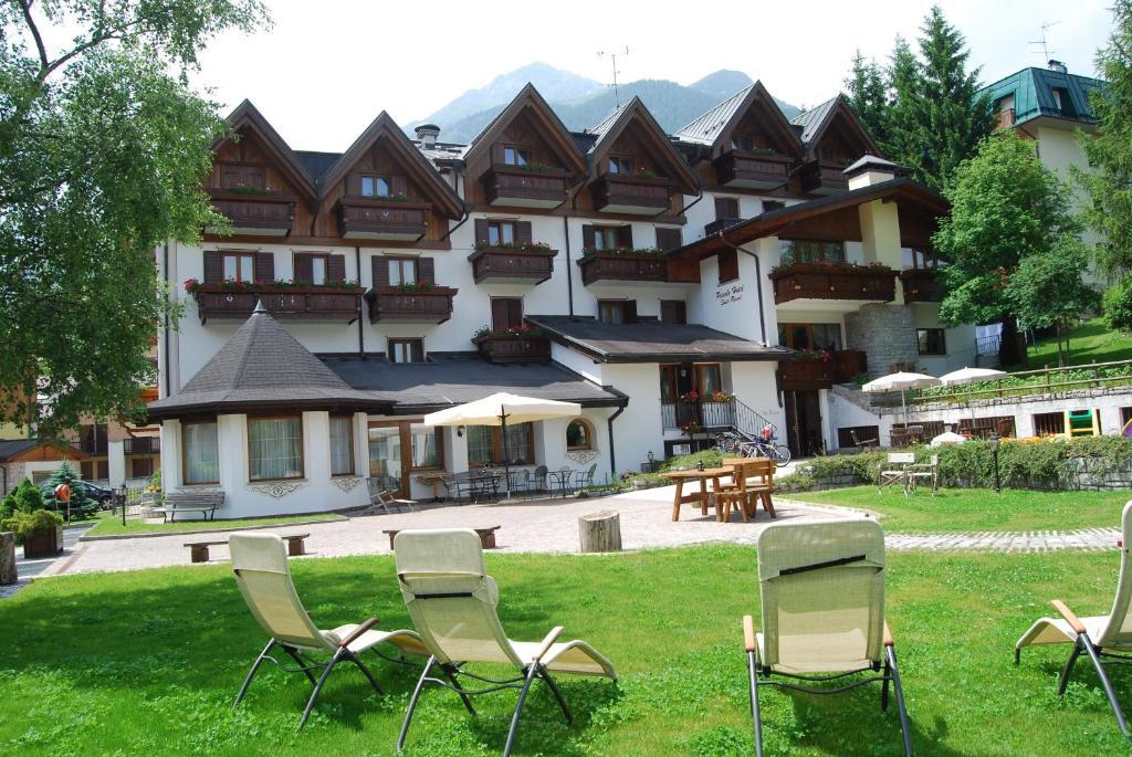 Il Piccolo Dolomiti Resort Андало Екстериор снимка