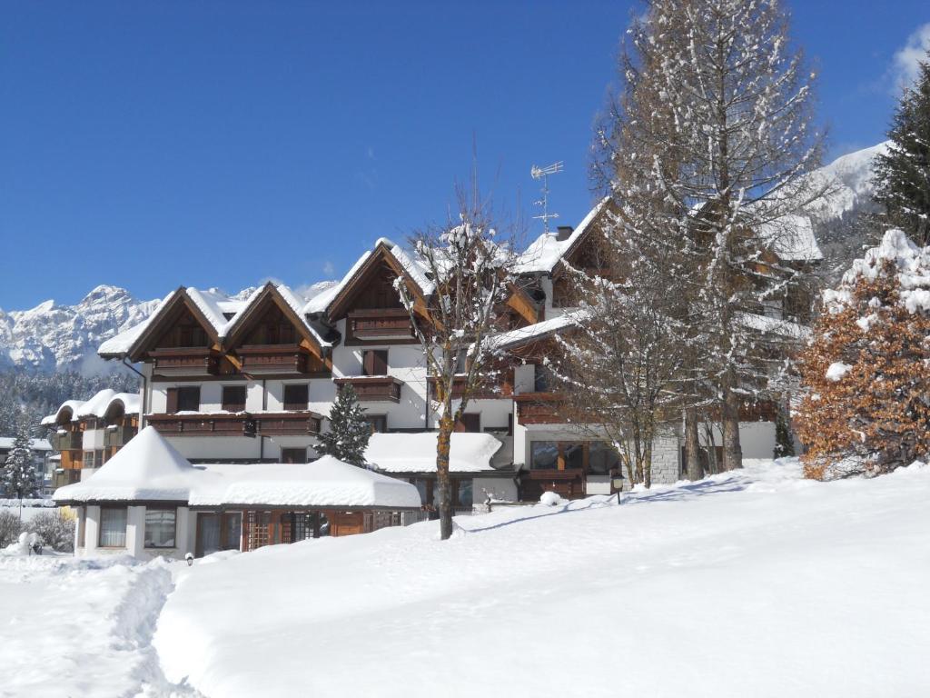 Il Piccolo Dolomiti Resort Андало Екстериор снимка